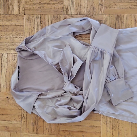 Brand New SHEIN 2 Piece SATIN Top & Mini Skirt-XS - Picture 2 of 6